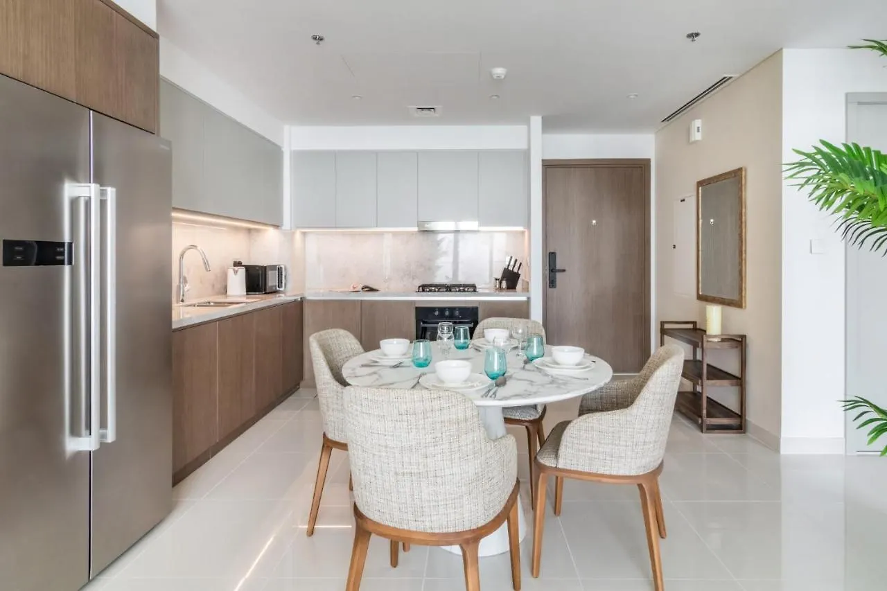דובאי Sea View 2-Bedroom - Beach Isle 0*,