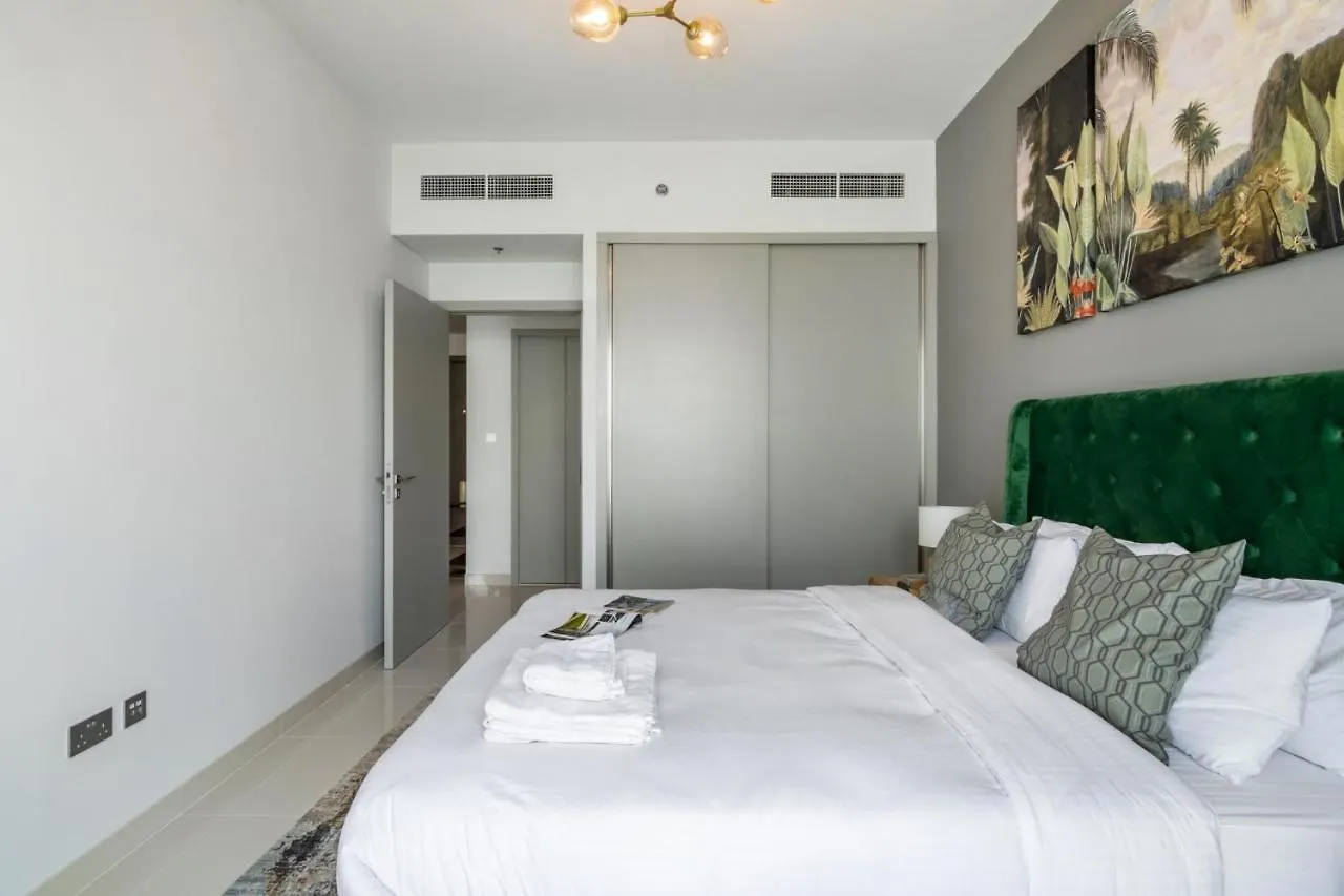 Sea View 2-Bedroom - Beach Isle Dubai 0*,